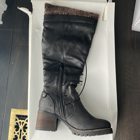 Steve Madden, size 8 black boots, brand new never worn - Picture 3 of 4